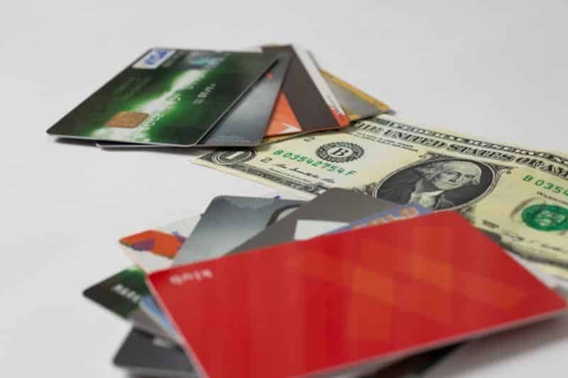 海外FX口座に資金を入金したり出金する方法をご紹介。カード類、bitwallet（ビットウォレット）、銀行送金がおすすめです！