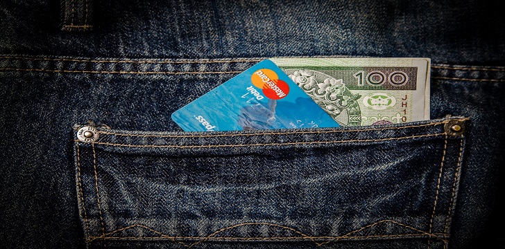年会費を払う価値のあるクレジットカードはこれ！高額な年会費でもお得なクレジットカードを厳選して紹介。